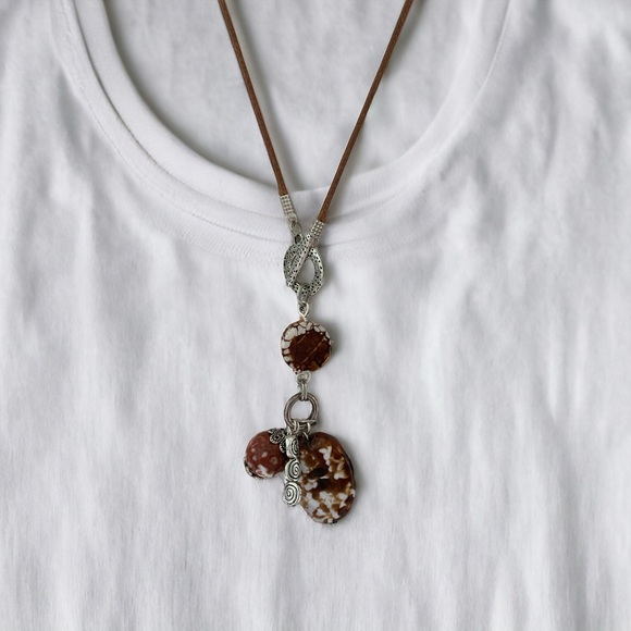 Natural Vibes Lariat Style Necklace.